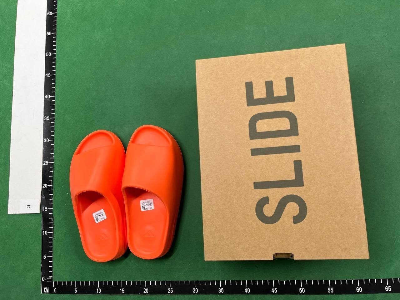 ph010 Yeezy Nike Slide