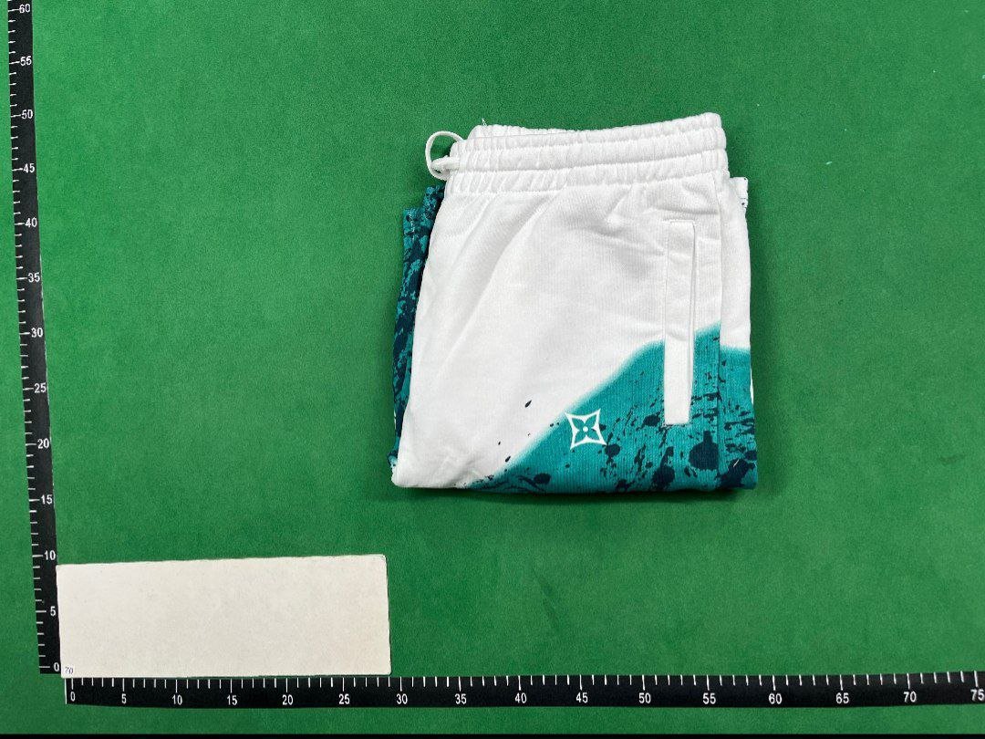 ph023 Louis Vuitton Shorts