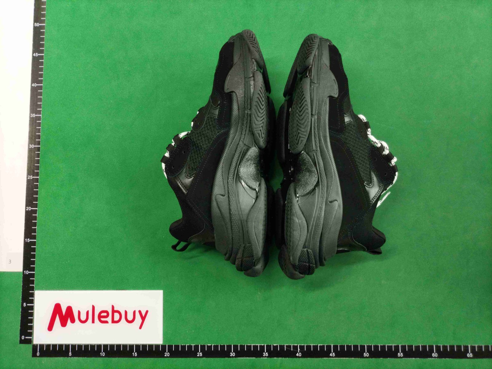 ph056 Balenciaga Triple S