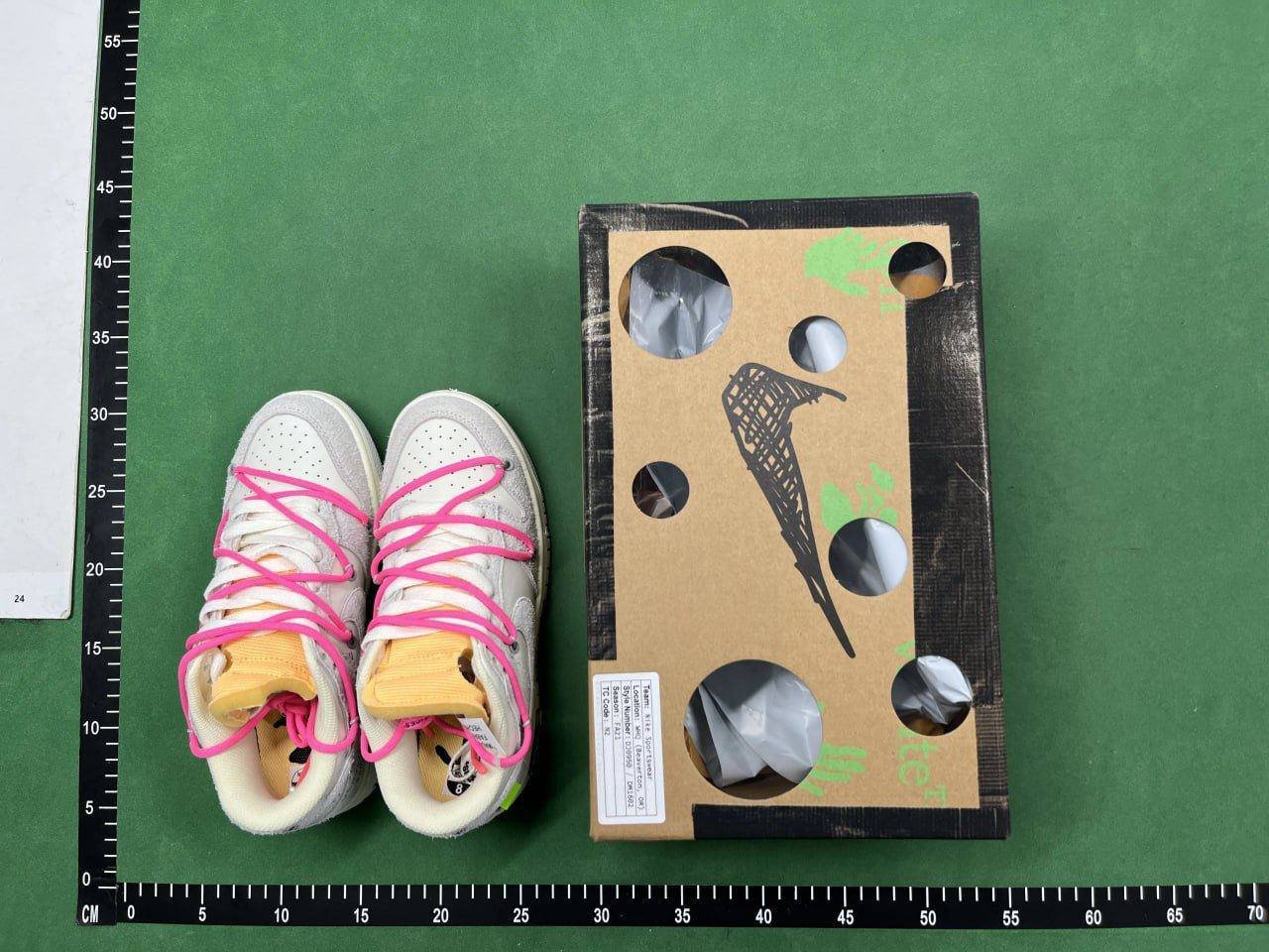 ph063 Nike SB Dunk OW