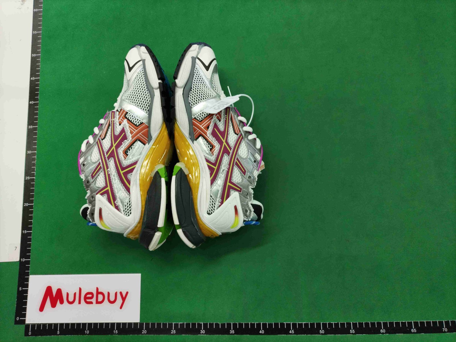 ph077 Balenciaga Runner