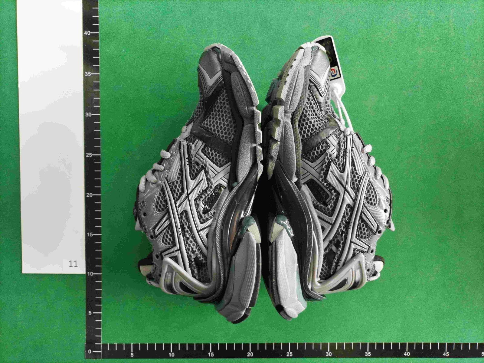 ph077 Balenciaga Runner