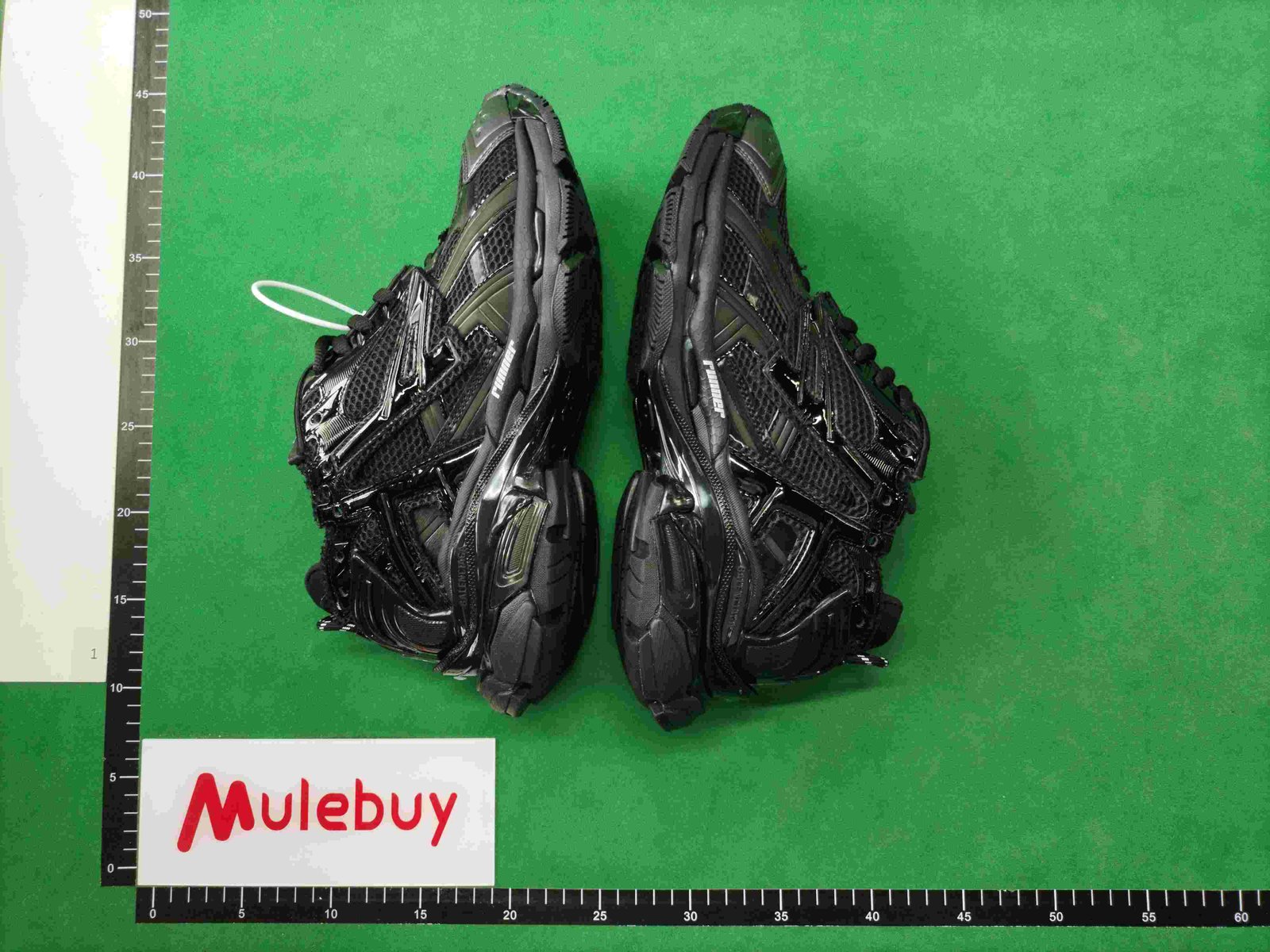 ph077 Balenciaga Runner