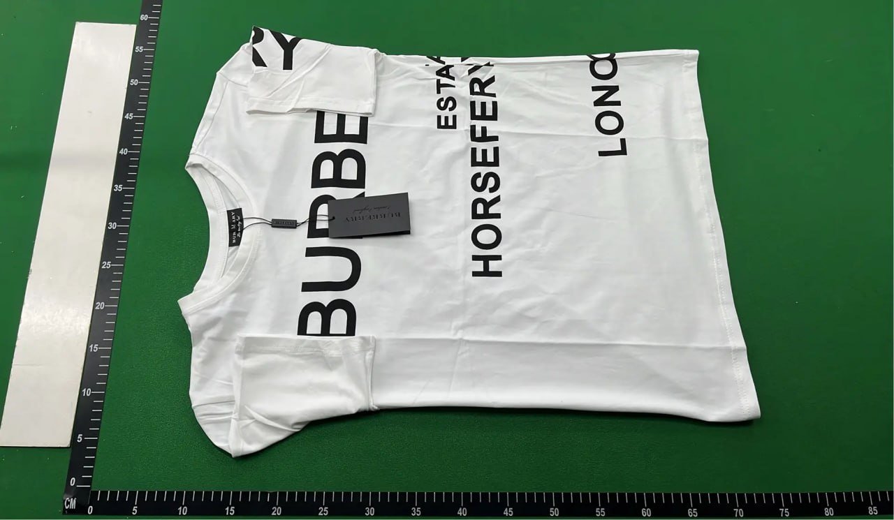 ph093 Burberry Tee