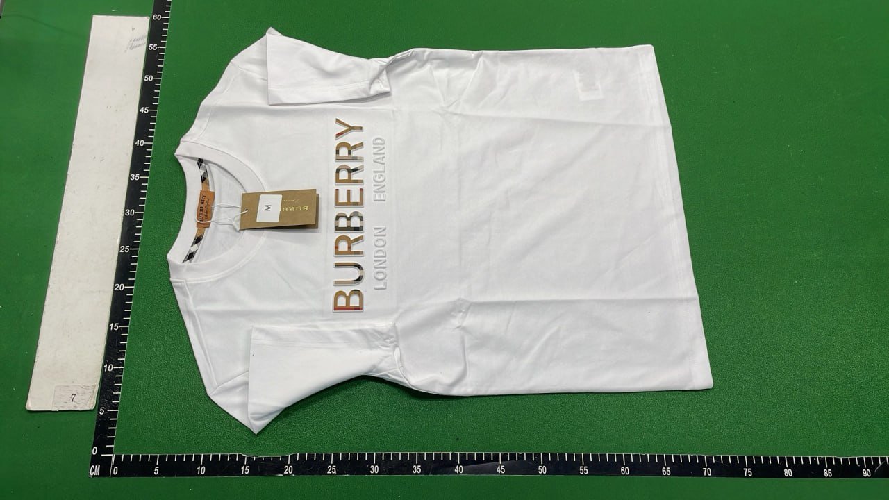 ph093 Burberry Tee